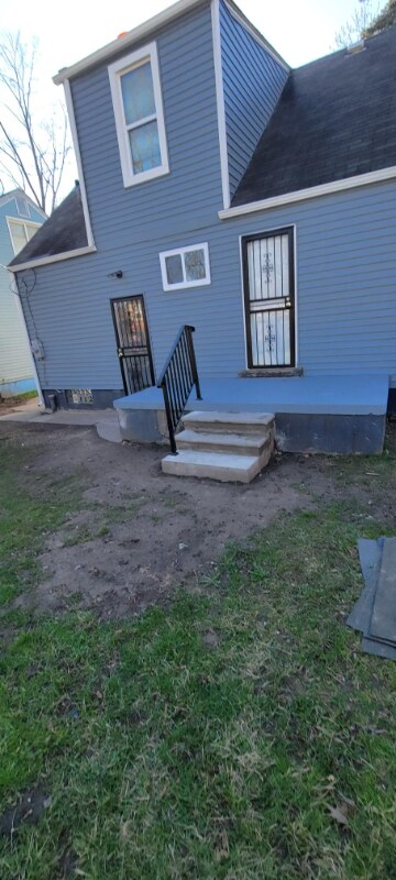 Building Photo - 17368 Patton St