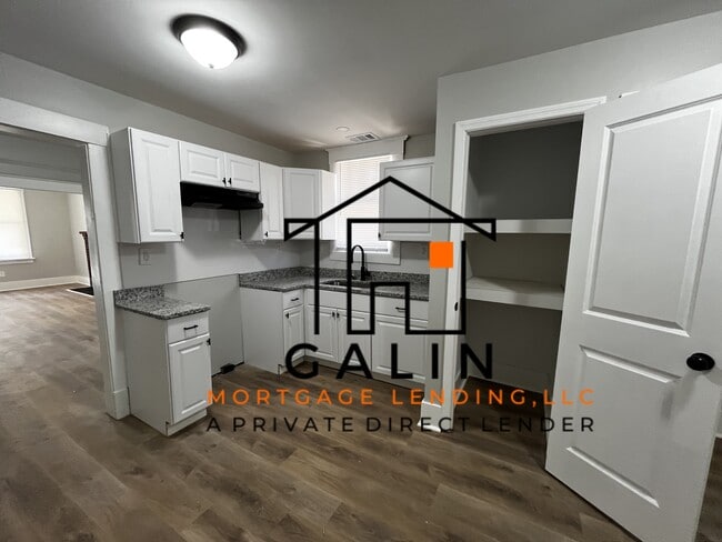 Building Photo - 410 W 62nd St