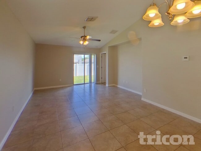 Building Photo - 12742 Lemon Pepper Dr