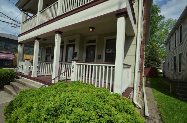 Building Photo - 984 Hunter Ave