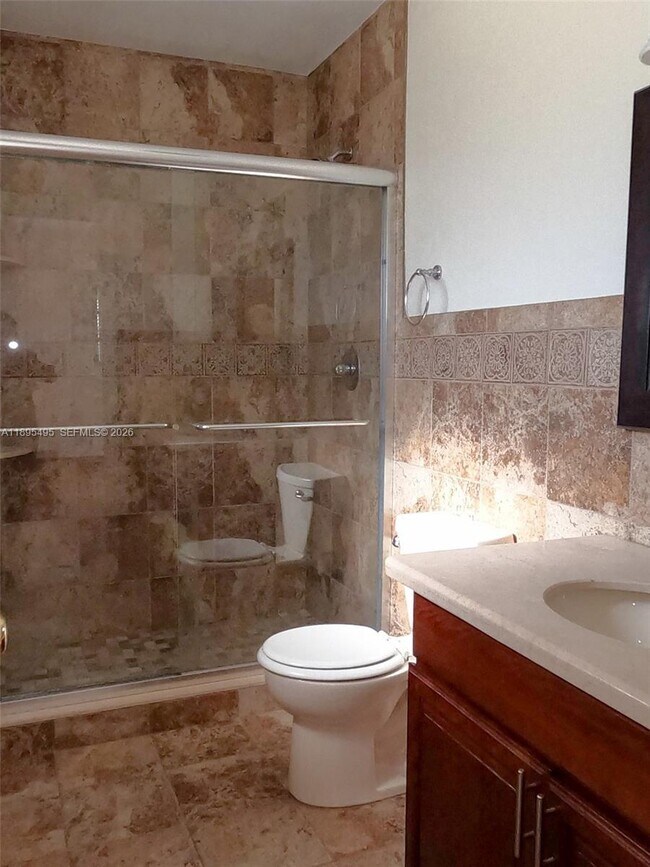 Foto del edificio - 6420 Miller Dr