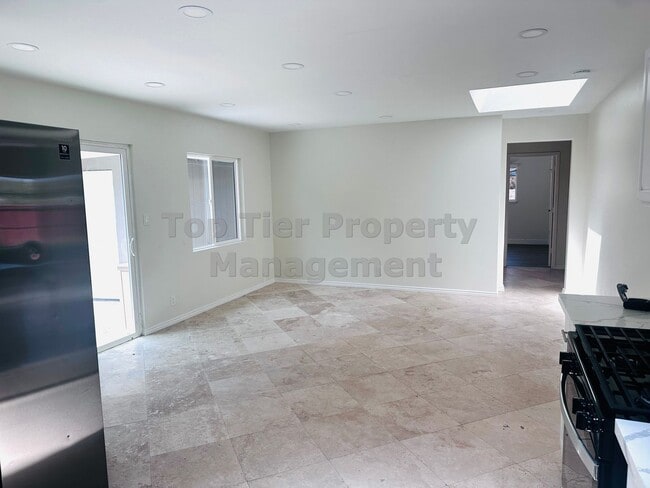 Building Photo - 224 Guajome St
