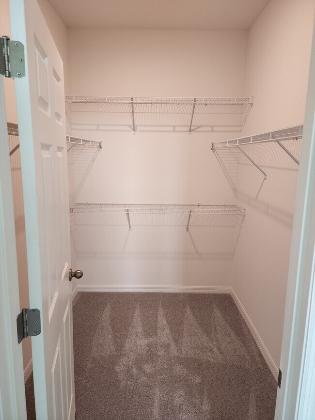 Foto del edificio - 751 Richmond Estate Ave