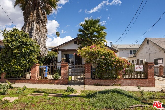 Building Photo - 1538 North Mariposa Avenue