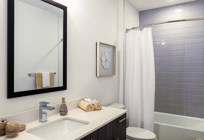 Interior Photo - Serenity Stuart