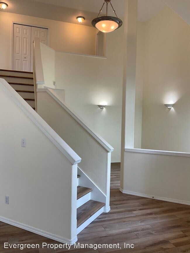 Foto del edificio - 3 br, 2.5 bath House - 1614 NE Barnes Lane