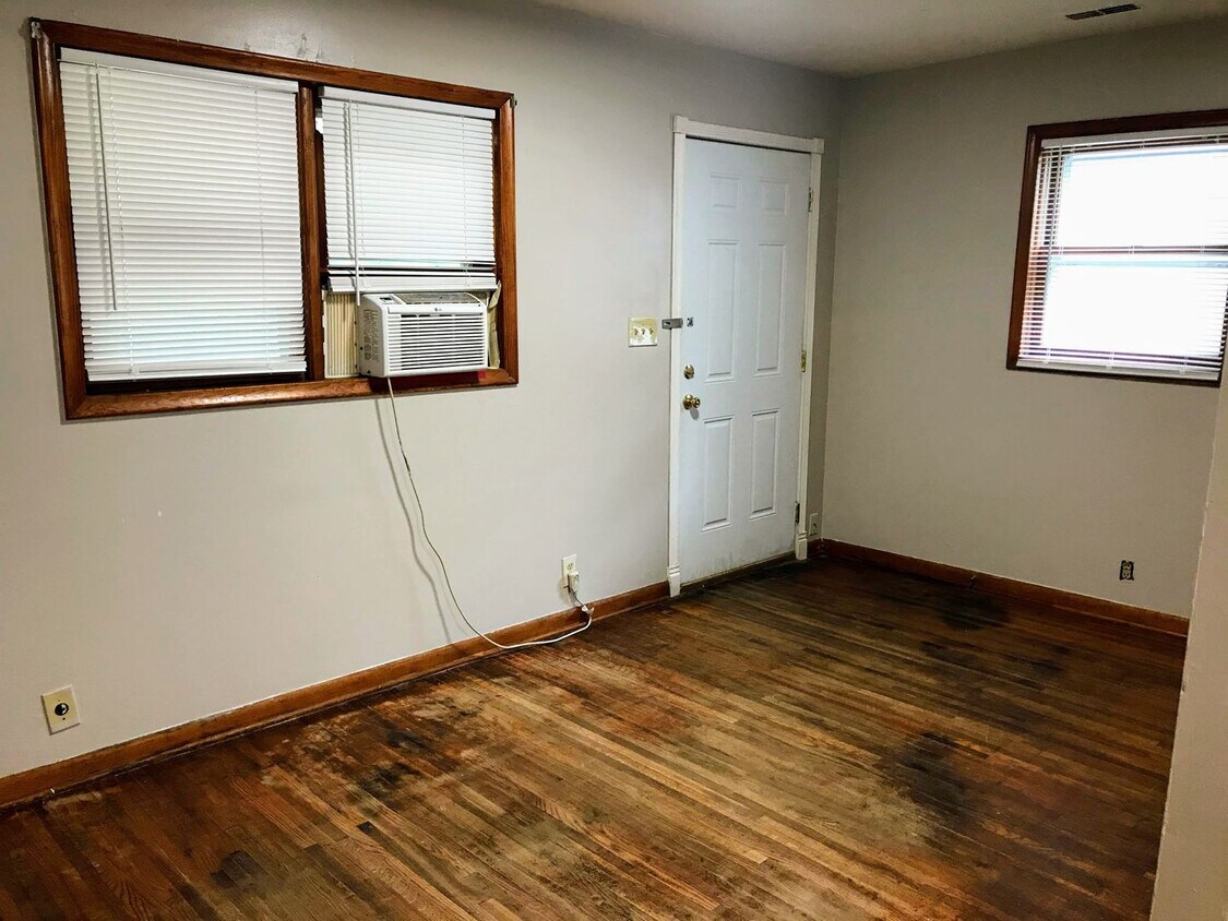 Foto principal - 207 W 8th Ave