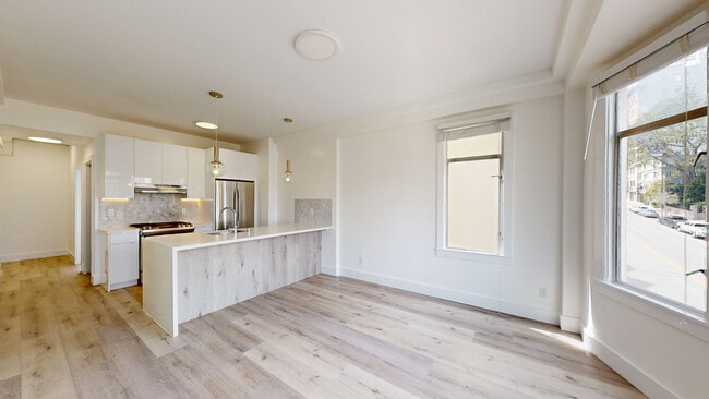 Building Photo - 1801 California St