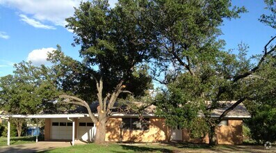 Building Photo - 11803 Oak Haven Rd