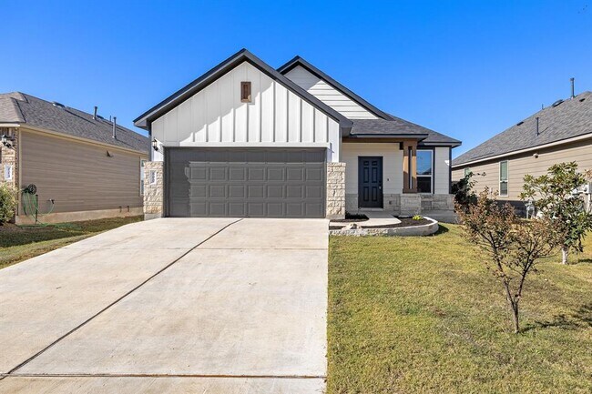 Building Photo - 600 Coffee Berry Dr