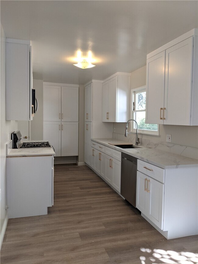 Building Photo - 4515 Castle Ln