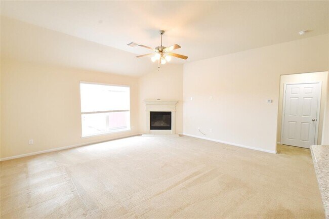 Building Photo - 5427 Seabird St