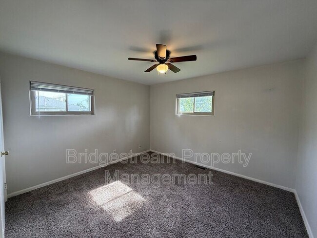 Foto del edificio - 408 Towanda Cir