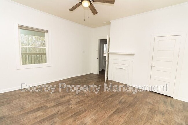 Foto del edificio - 1123 Lang St SE