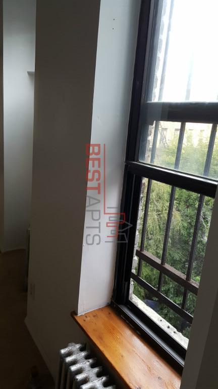 Foto del edificio - 263 E 10th St
