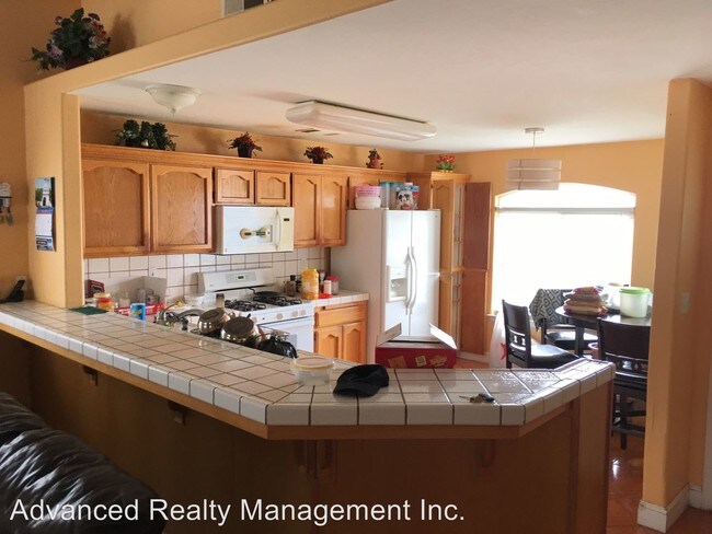 Building Photo - 3 br, 2 bath House - 4204 Oldcastle Ave