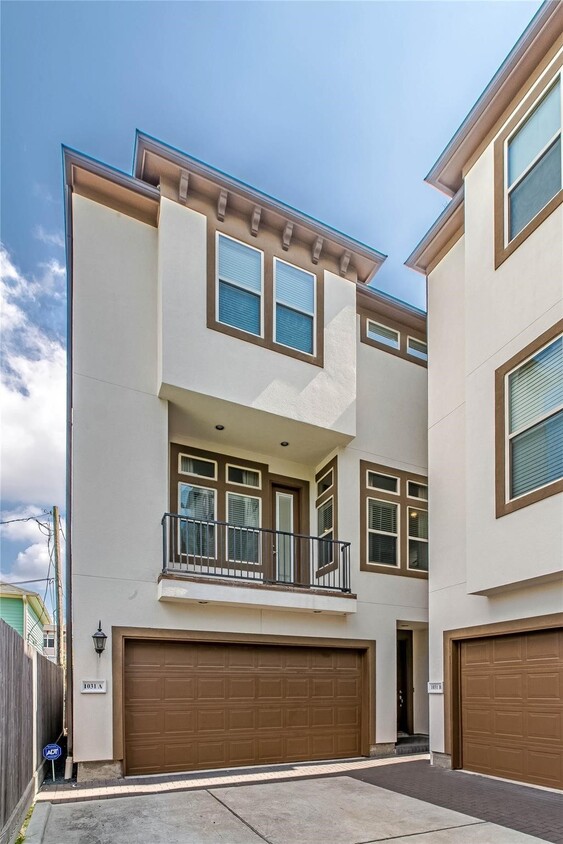 Foto principal - 1031 W 21st St