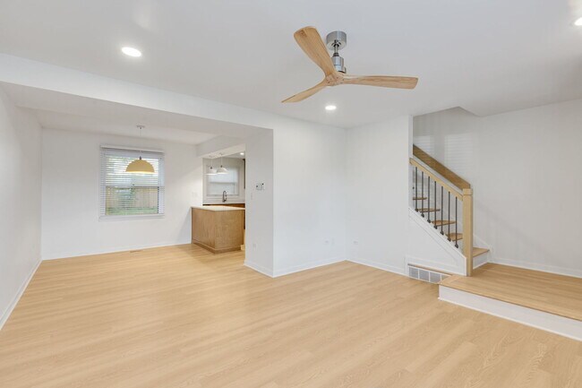Foto del edificio - 620 N Hough St