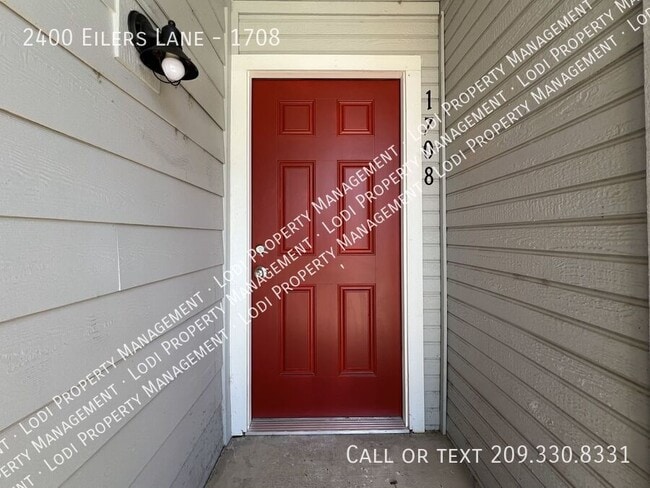 Building Photo - 2400 Eilers Ln