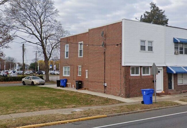 Photo - 674 High St Apartments