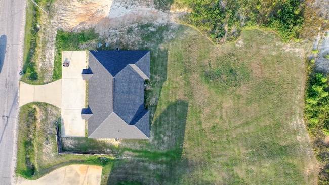 Building Photo - 6 Cal Rd