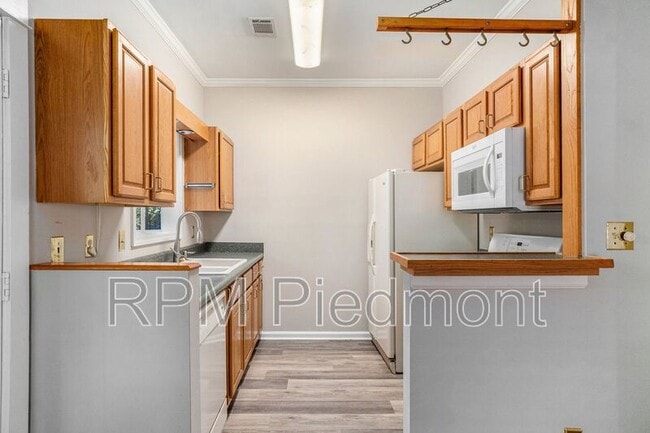 Photo - 388 Oakland Ave SE House