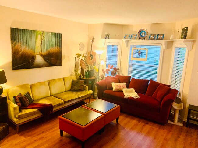 Foto del edificio - 2607 Mapleton Ave