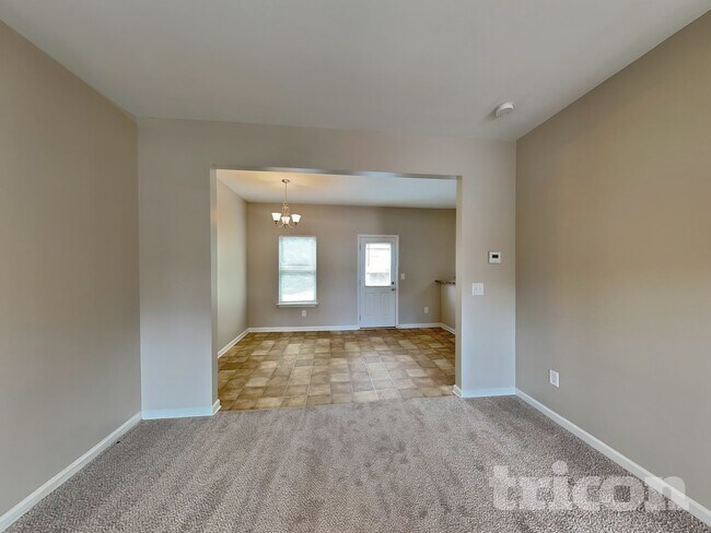 Foto del edificio - 76 Wyndham Ct