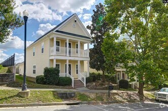 Building Photo - 124 Rosewood Hills Drive