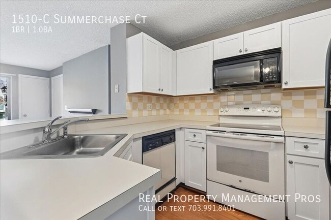 Foto del edificio - 1510-C Summerchase Ct-