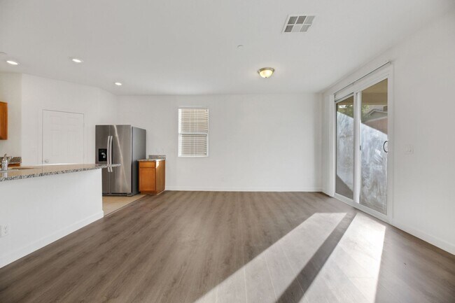 Foto del edificio - LIKE BRAND NEW INSPIRADA HOME