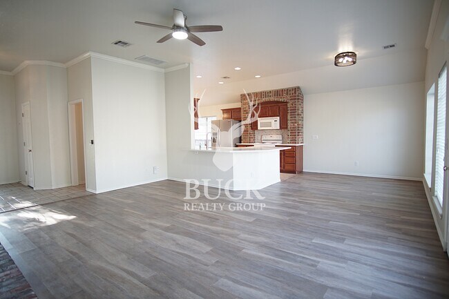 Foto del edificio - 17408 Zinc Dr