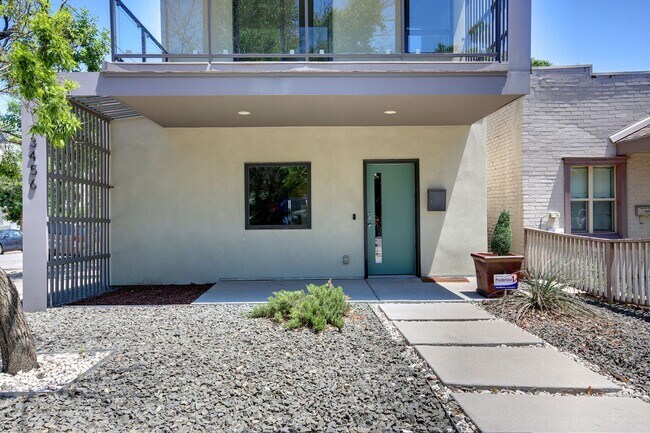 Building Photo - Upgraded 3B/3B in LoHi - Available Septemb...