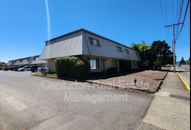 Foto del edificio - 730 Queen Ave SE