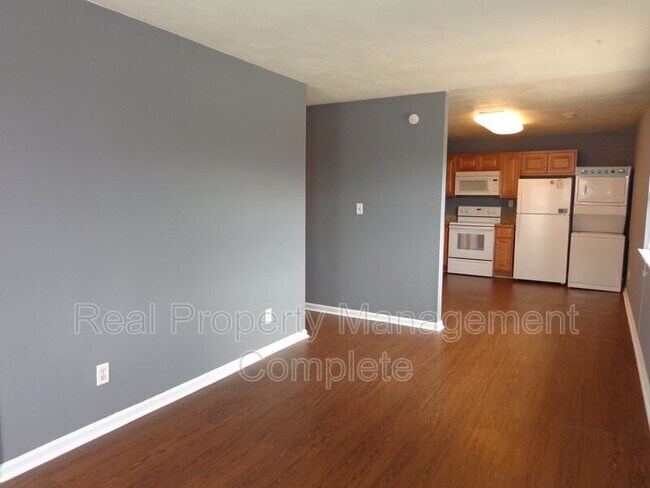 Foto del edificio - 4306 Killam Ave