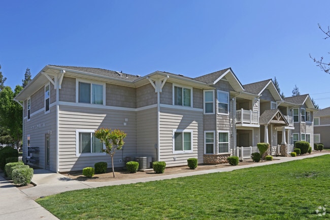 Foto del edificio - Park Creek Village