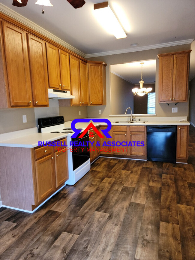Building Photo - 1832 Copperfield Ln