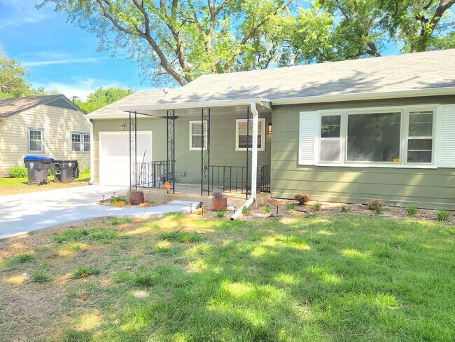 Foto del edificio - 2416 SW 25th Dr