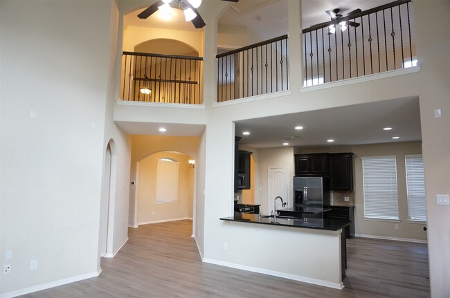 Building Photo - 6015 Mystic Berry Dr