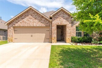 Building Photo - 408 Rawhide Way