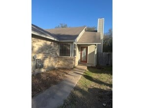 Building Photo - 2504 Howellwood Way