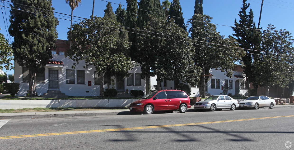 Primary Photo - 121 N Avenue 50