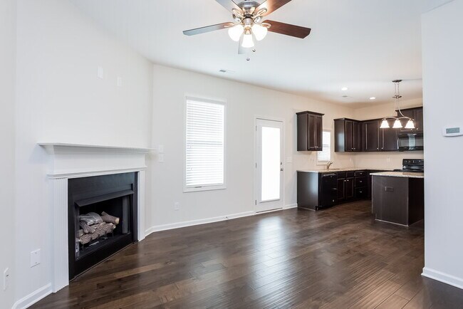 Foto del edificio - 377 Crawford Pkwy