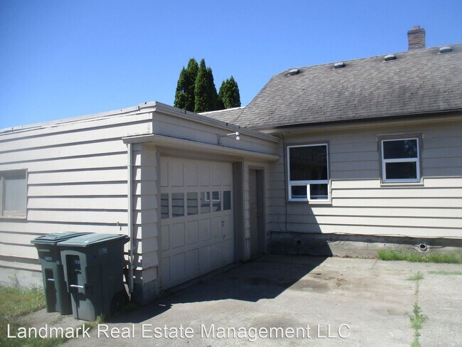Building Photo - 3 br, 1 bath House - 1504 Carolina St (223...