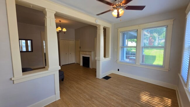 Unit 2 Front Room - 901 N 8th St