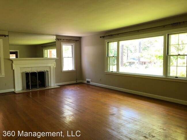 Foto del edificio - 3 br, 2 bath House - 815 S. Gay St