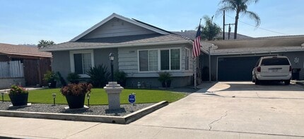 Building Photo - 12580 Fairoaks Ln
