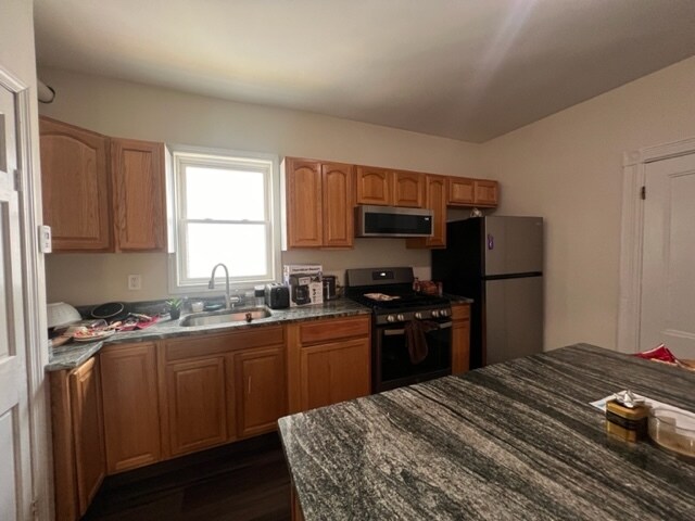 Foto principal - 177 Ives St