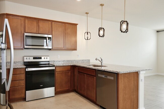 Foto del edificio - Stunning 4/3 Modern Townhome with a Privat...