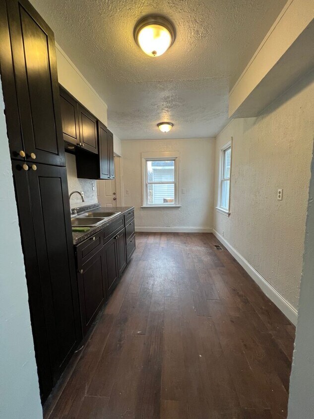 Foto principal - 11705 Mc Gowan Ave